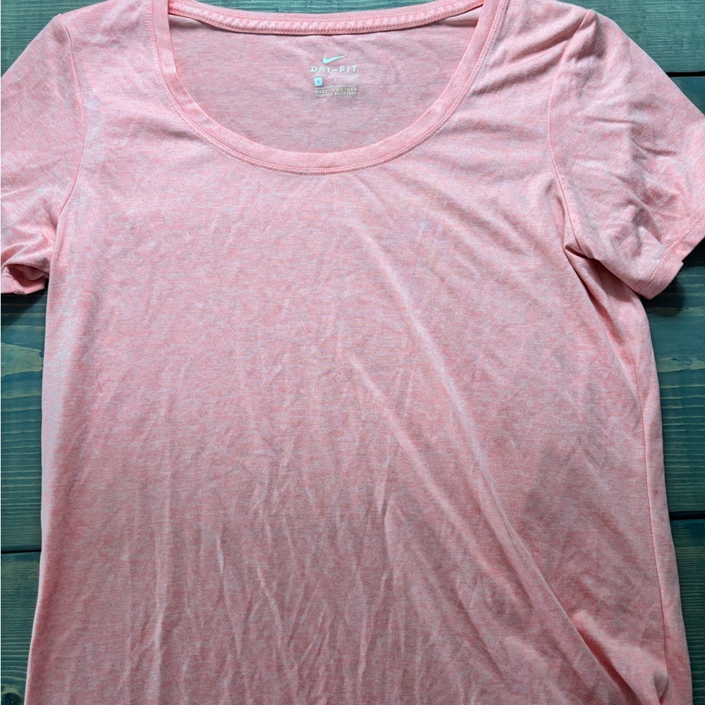 Nike Pink Fitted Short Sleeve T-Shirt